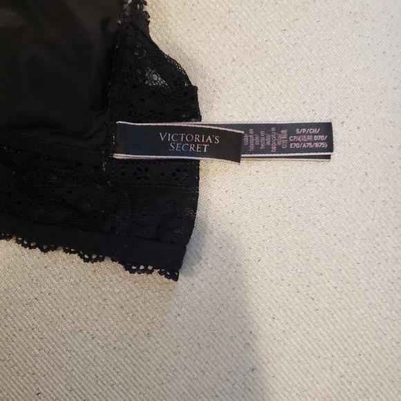 Victoria's Secret Black Lace Floral Bralette Size S - Picture 5 of 6